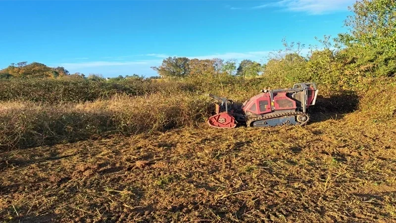 ouverture terrain debroussaillage Bruc sur aff
